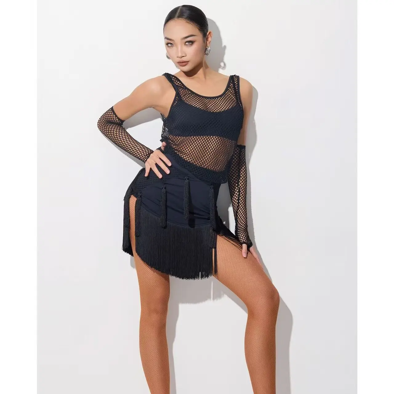 

UK Latin Dance New Style Elegant Women's Latin Dance Practice Wear Mesh Crew Neck Tank Top and Fringe Skirt Set for Daily Traini