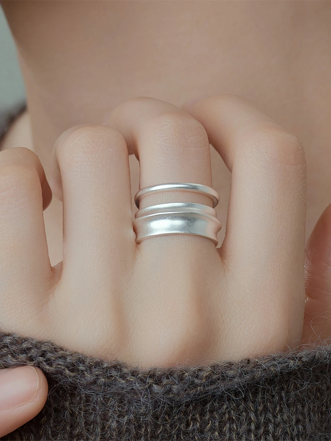 anillo-de-plata-de-ley-s925-minimalista-escultural-artistico-apilable-joyeria-de-moda-para-mujer-ajustable-acabado-pulido