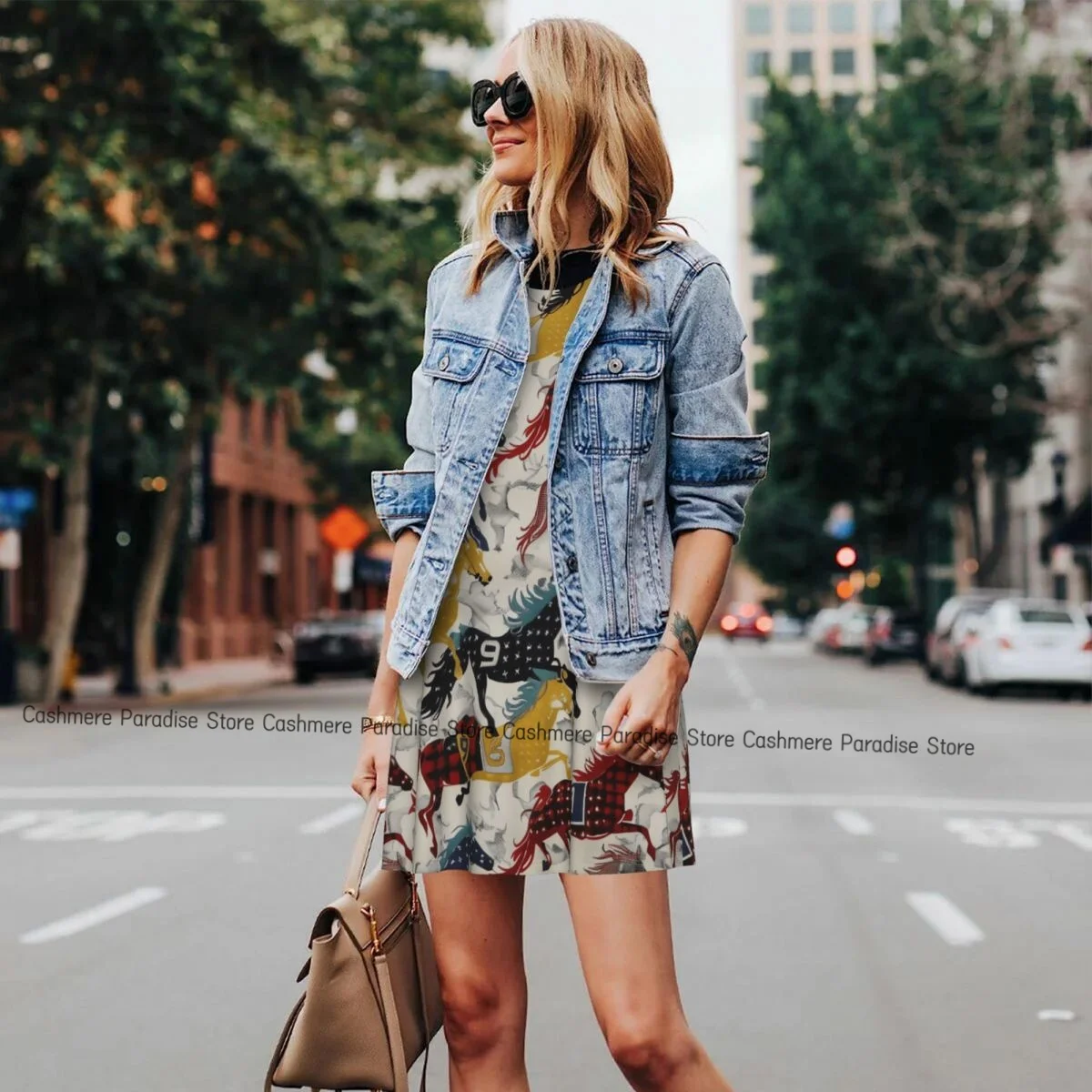 فستان نسائي ملون مع فساتين تي شيرت صيفية كاجوال لتغطية الشاطئ فستان بدون أكمام