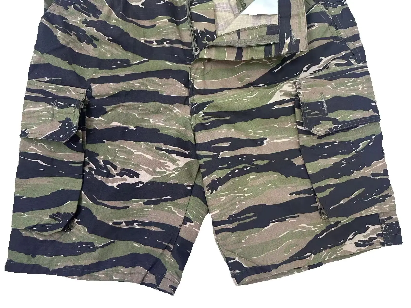 Conghu Jungle Tiger Spot Vietnam War Army Fans Outdoor Oversized Tactical Trendy Shorts CAG Classic view 4