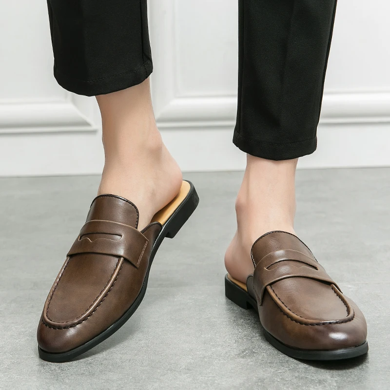 Brand new minimalist leather black men's half slippers with a leather toe cover, Mueller casual designer, Le Fu shoes, sandals