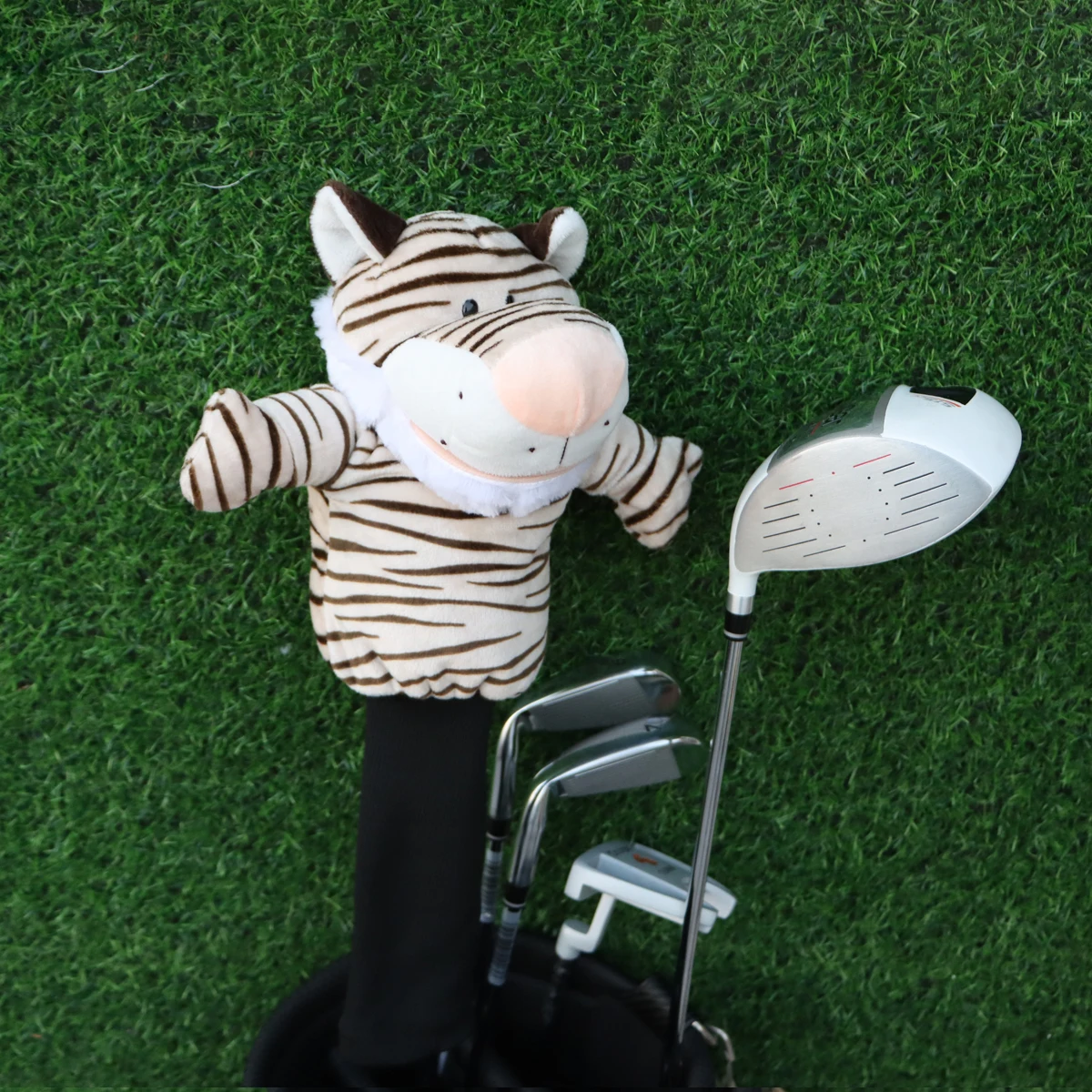 Cute Tiger Golf Head Cover for Driver Fairway Club suitable for men\'s and women\'s golf Driver Club Mascot Novelty Cute Gift