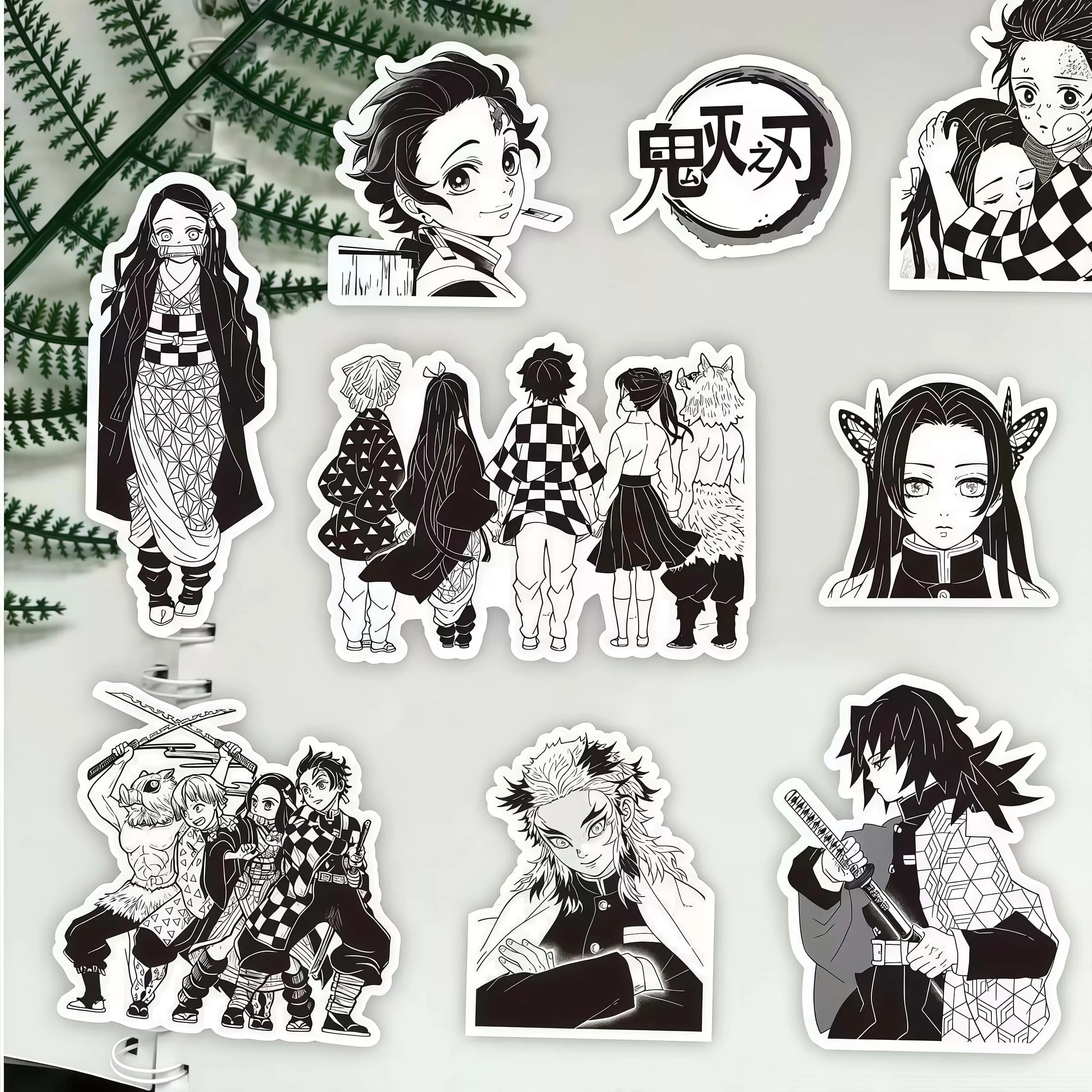 Paquete de 70 Pegatinas Estilo - Phone Accessories Demon Slayer reseña y precio