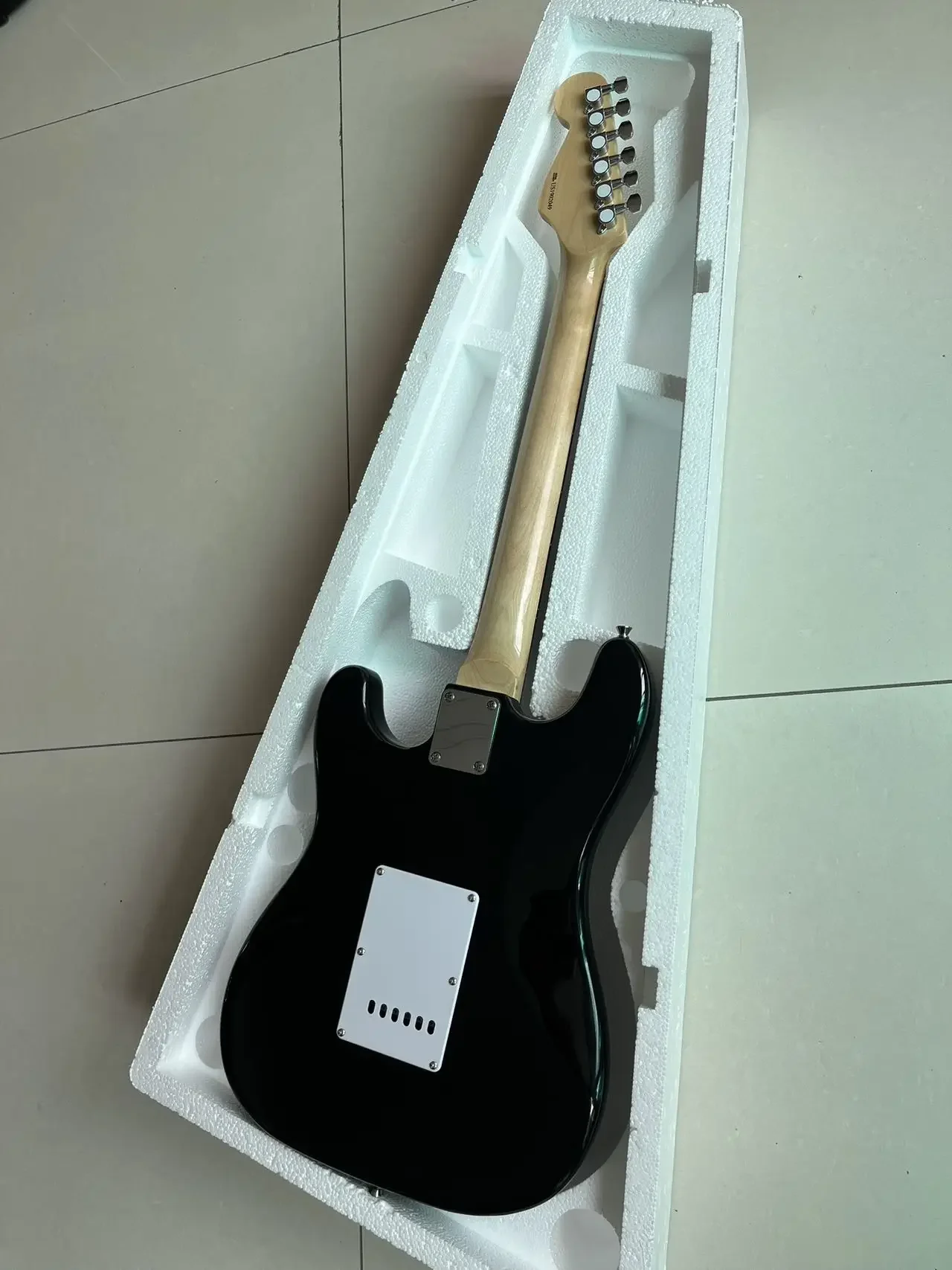 Customized High-quality Redwood Solid Electric Guitar, 6 Strings, Shipped Within 2 Days, in Stock,