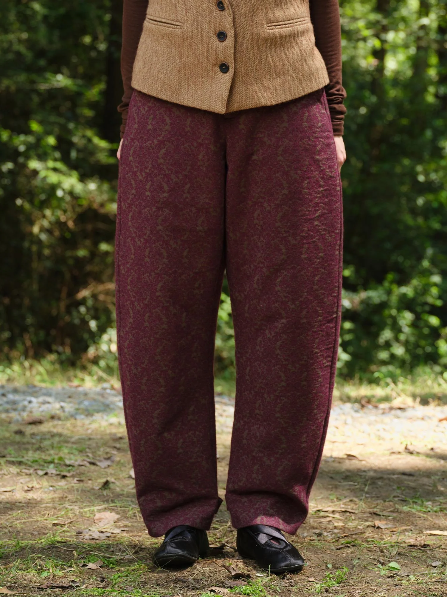 

Новые китайские женские свободные леггинсы с низкой посадкой, фиолетовые, с вышивкой в виде серповидного узора, удобные, из смесовой ткани (хлопок, шерсть, лиоцелл)