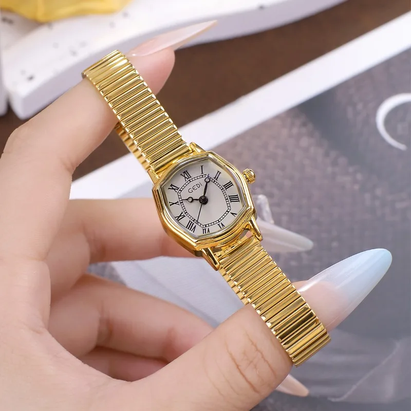 Simple retro Roman women's watch niche high value luxury gold student quartz waterproof watch 2025 new birthday gift