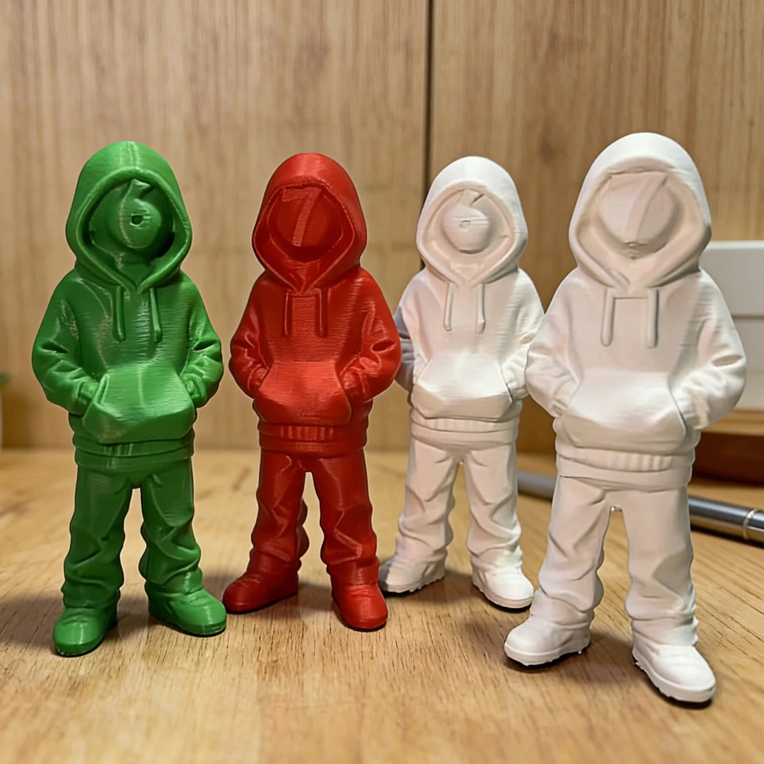 Street Fashion Persönlichkeit Desktop-Dekor-Figuren, mehrfarbige trendige Spielzeugmodelle für 6- oder 7-Personen-Hoodie-Sweatshirt
