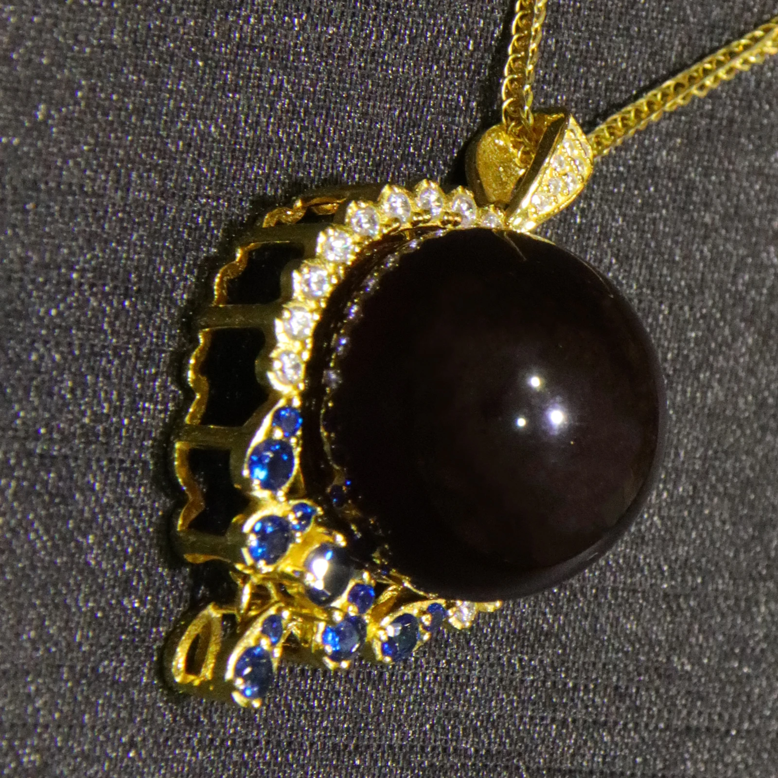 

17mm Natural Blue Amber Pendant With Sapphire Accents And 45cm Chain - A Timeless Gift For Your Wife And Soul Mate
