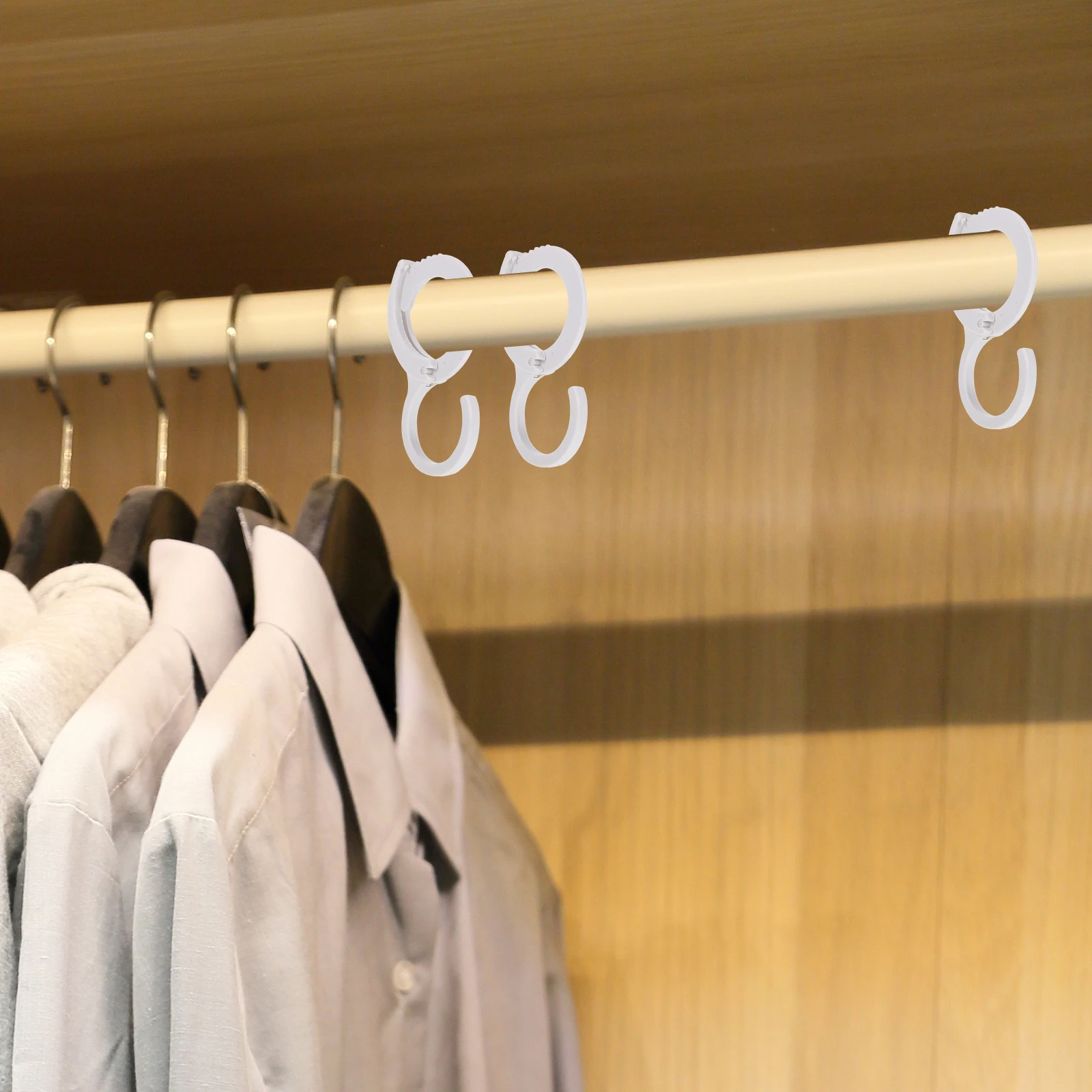 25Pcs Heavy Duty S-Shaped Hooks No-Drill Closet Kitchen Organizer Windproof Anti-Slip Multi-Functional S Hooks for Jeans
