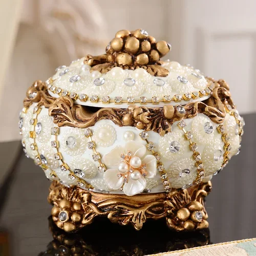 Europese Lichte Luxe Stof Asbak Creatieve Home Decor Grote Capaciteit Kraal Asbakken, Stijlvol Persoonlijkheidsontwerp, Indoor Ornament