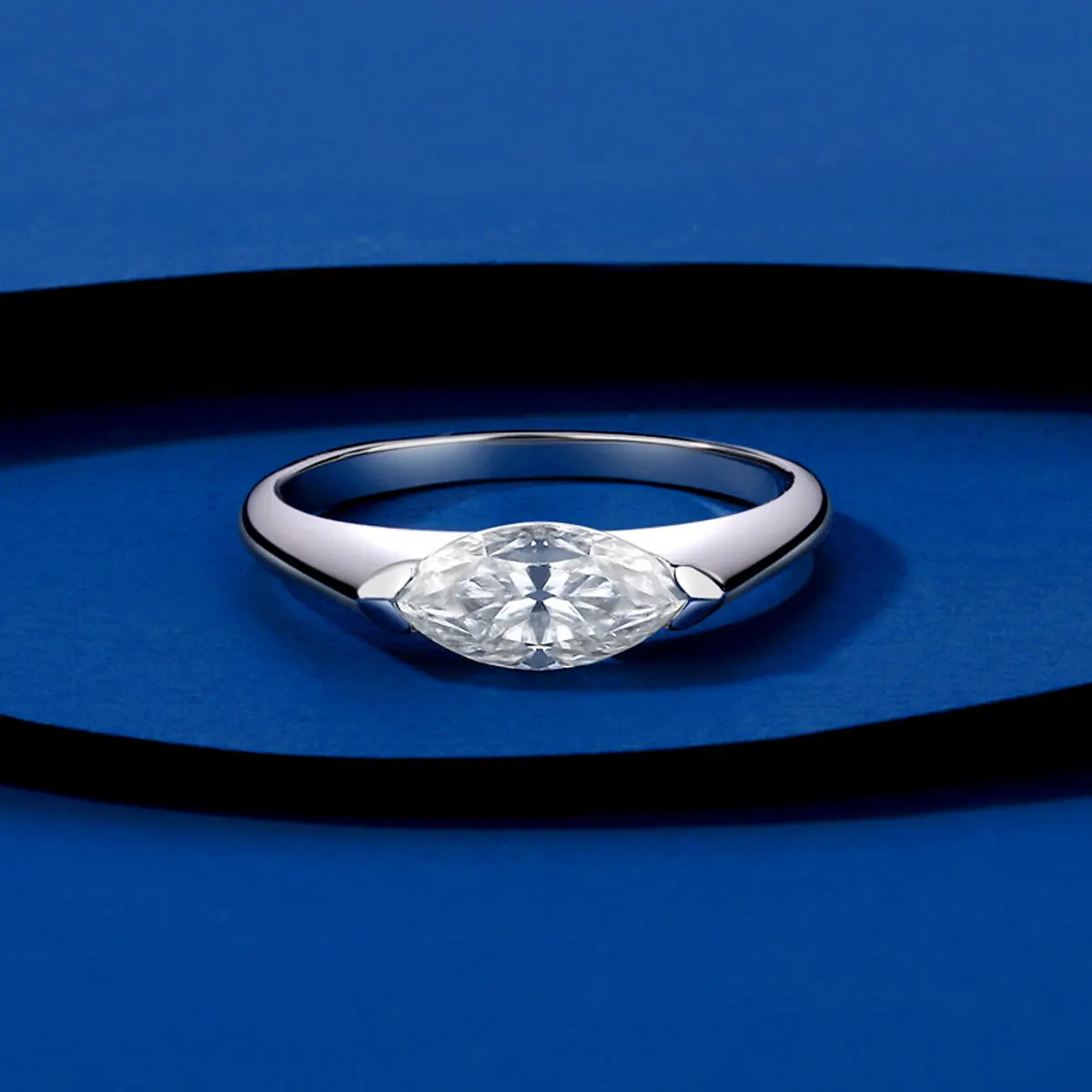 S925 Pure Silver Plated Platinum Horse Eye 1 Carat Moissanite Versatile, niche, Light Luxury Design, Women's Ring, Valentine's Day Gift, Unique Jewelry Gift for Festivals/Birthdays/Parties, the Best Gift for Girlfriends