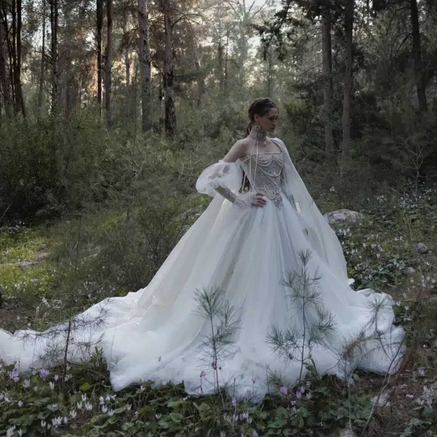 Sheer Fairy Wedding Dresses Luxury A-Line Strapless Tulle Puff Sleeves Corset Pearls Tassel Dubai Bridal Gowns SW663 Customized