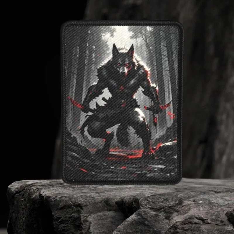 Bloodthirsty Werwolf Tactical Patch, Moralabzeichen, Armband, für Kleidung, Hüte, Rucksäcke, taktische Ausrüstung, Klettverschluss