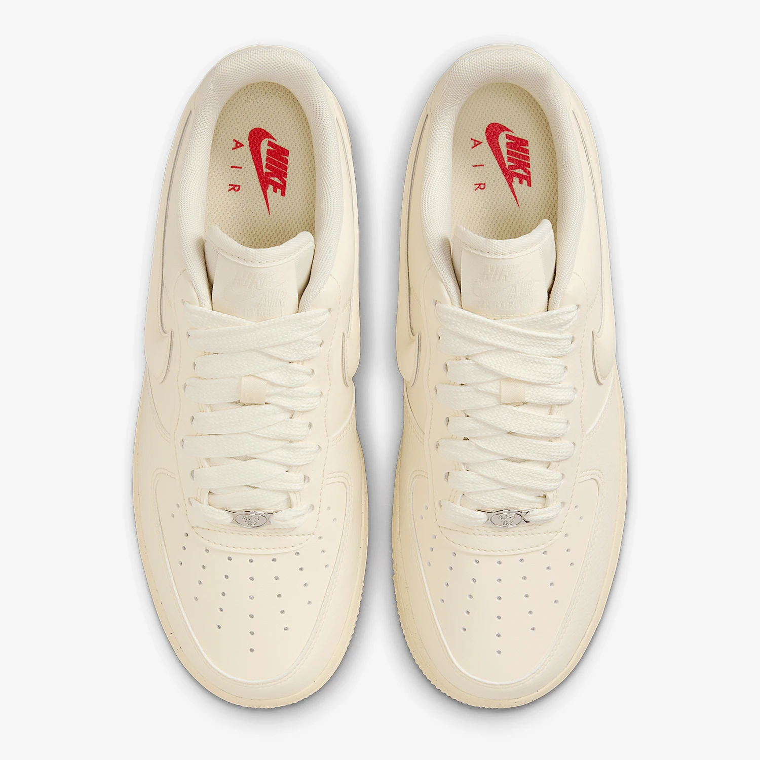 ナイキ純正エアフォース1 07 レディース軽量クラシックボー - Nike Shoes Air Force 1 のレビューと価格
