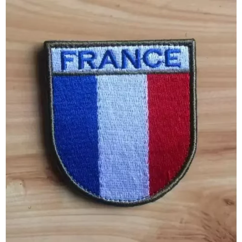 Colorful Stripes Embroidery Shield Patch France Italia Flag Emblem Hook&loop Style EIRE Arm Badge Österreich German Coat of Arms