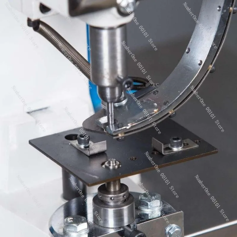 Heavy Duty Pneumatic Eyelet Riveting Machine Semi Automatic Tag Grommet Press Foot Pedal Snap Fastener Setter for Shoes Garment