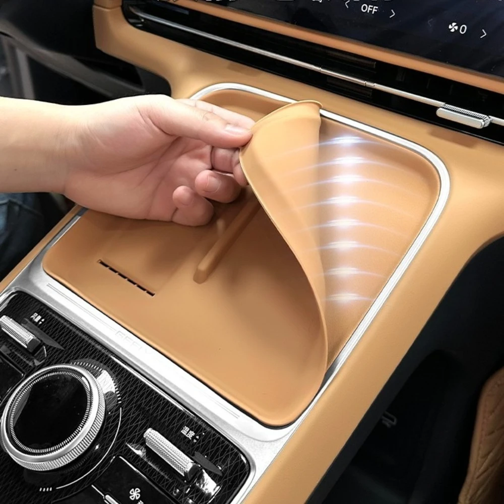 For Geely Starray EM-i Wireless Charging Panel Silicone Pad Waterproof Dustproof Anti-slip Easy Clean Car Interior Accessories 3