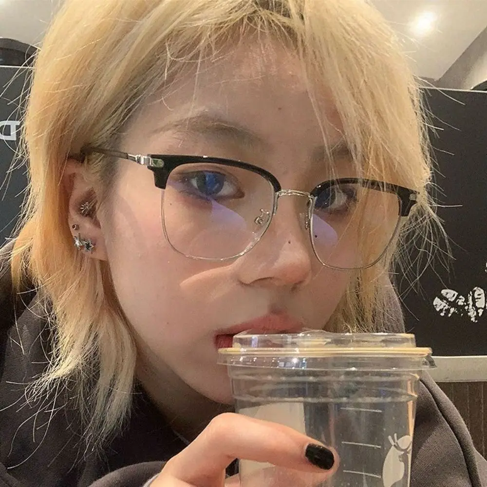 

New Fashion Anti Blue Light Glasses Women Men Ultra Light Half Frame Flat Glasses Retro Radiation Anti UV Eyewear