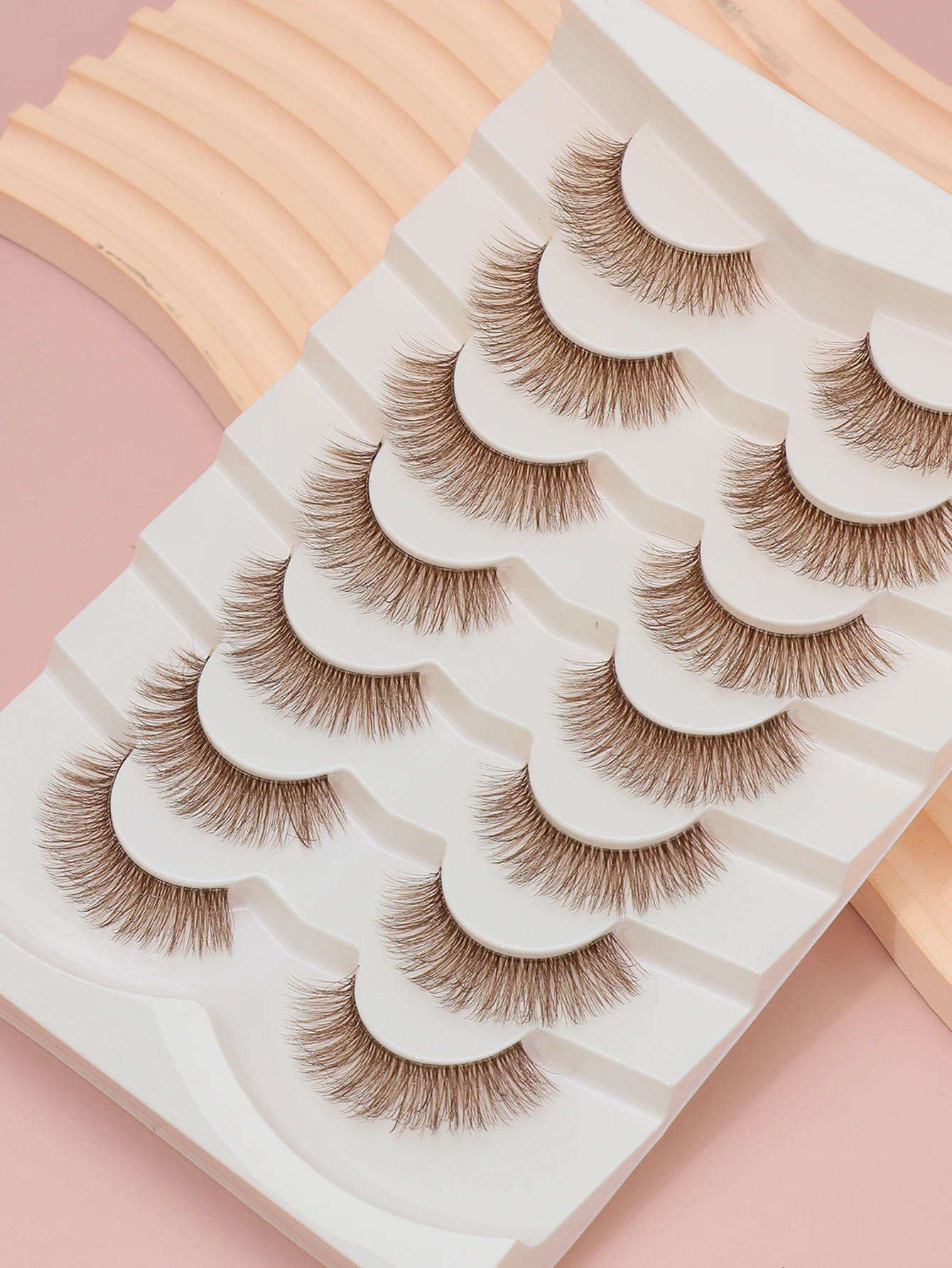 5 pairs brown eyelashes Natural sharpened style Beautiful wear comfortable effect Fake Lashes Makeup