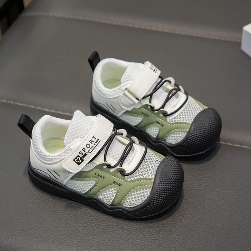 Neue vielseitige Herbst-Sportschuhe für Kinder, atmungsaktive Mesh-Laufschuhe mit Fußschutz, weiche, stabile Alltags-Freizeitschuhe – Detail 5