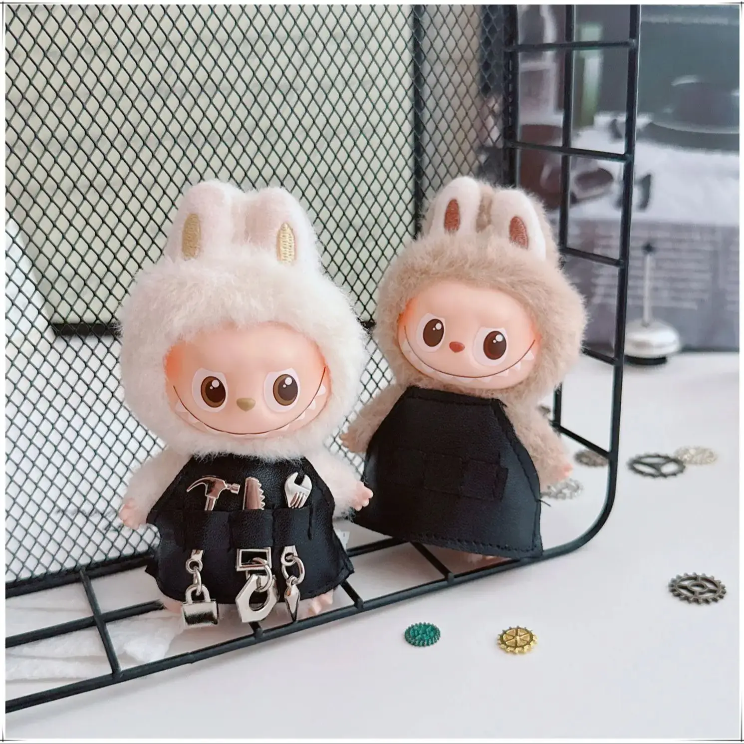 

Outfit For 4th Gen 4.0 LABUBU 10cm Pin For Love Series Doll Tool-Style Leather Apron – Replacement