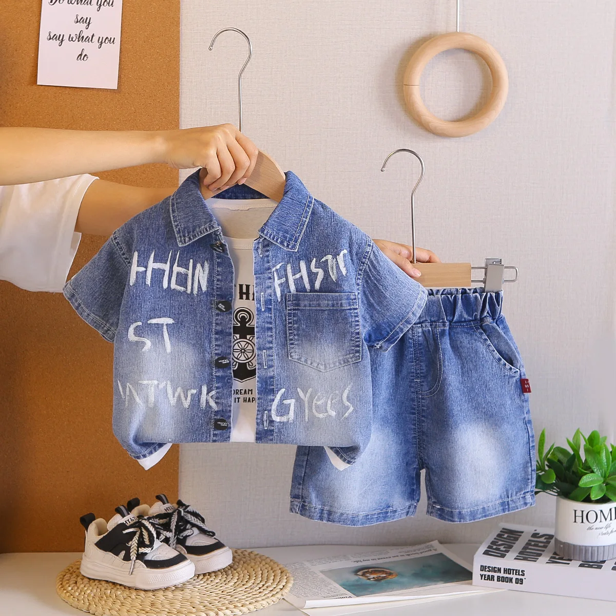 

Children's Summer Suit Korean Fashion Baby Boys Clothes Letter Marked Short Sleeve Denim Shirts + T-shirts + Shorts Kids Outfits