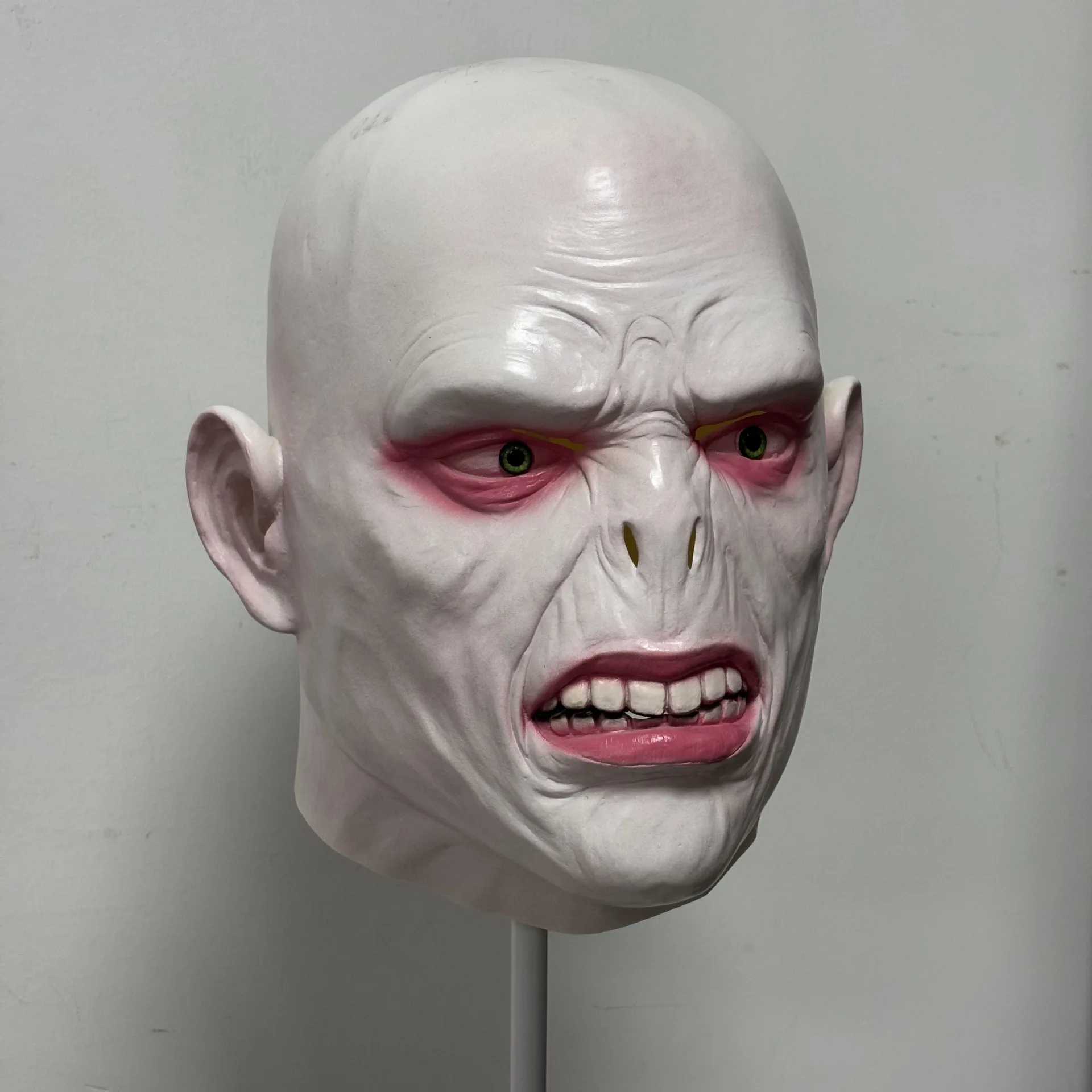 Weiße Dämonen-Monster-Vollkopf-Latexmaske Gruselige Horror-Kreatur-Maske Halloween Cosplay Karneval Kostüm-Requisite – Detail 3