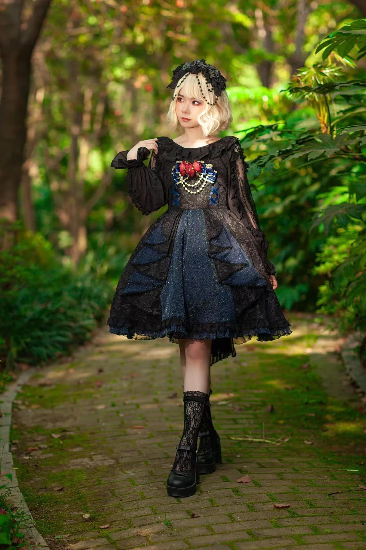 The Singer ~ Lolita Classic JSK Black and White Two-color Lolita Solid Color Waist Dress By Infanta