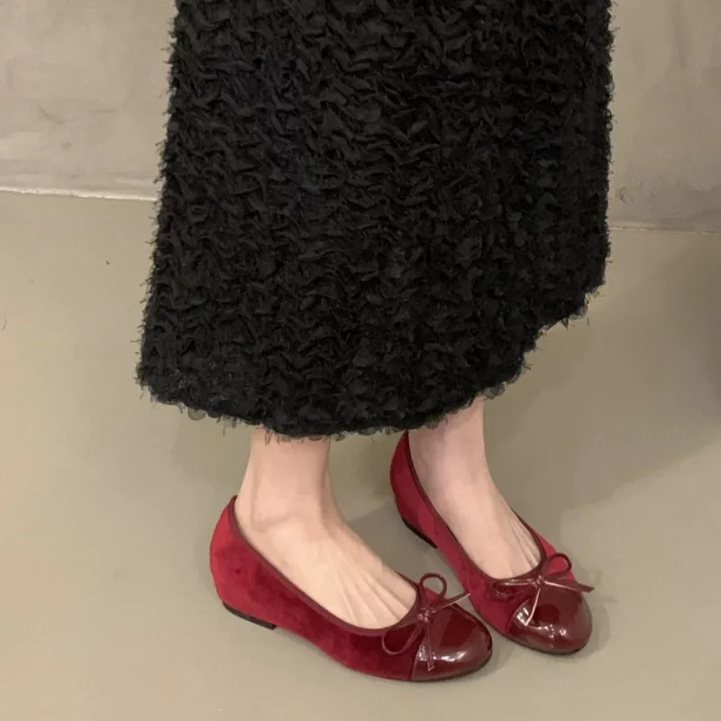 Heightened Inside Flats Fashion Round Toe Bow Patent Leather Spliced Single