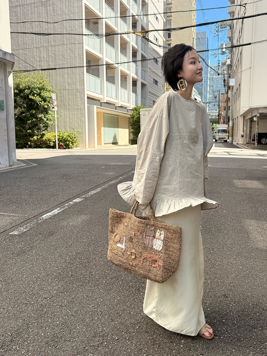 

Owish Lightweight High-density Cotton Embroidered Top with Integrated Sleeves And Pleated Hem Casual Loose Fit Women's Shirt