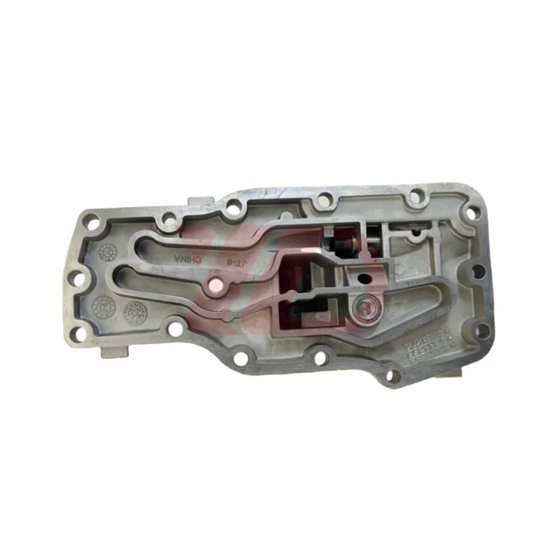 

Wholesale Engine ISDE Oil Filter Head 4931572 4983355 4931571 4983354 Lubricating Oil Filter Head 2830559 2831077 for Cummins