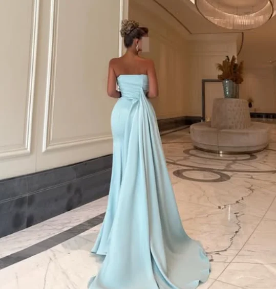 Vestidos de noche sin tirantes personalizados de alta calidad hasta el suelo con cola de corte plisado sin mangas azul فساتات 3).