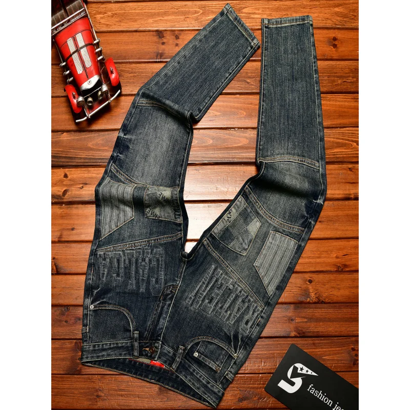 กางเกงยีนส์ย้อนยุคระดับไฮเอนด์สำหรับผู้ชาย ทรงเข้ารูป ขาเล็ก เทรนด์หรูหราเบาๆ สไตล์ฤดูใบไม้ร่วง กางเกงขายาวเรียบง่ายและลำลอง