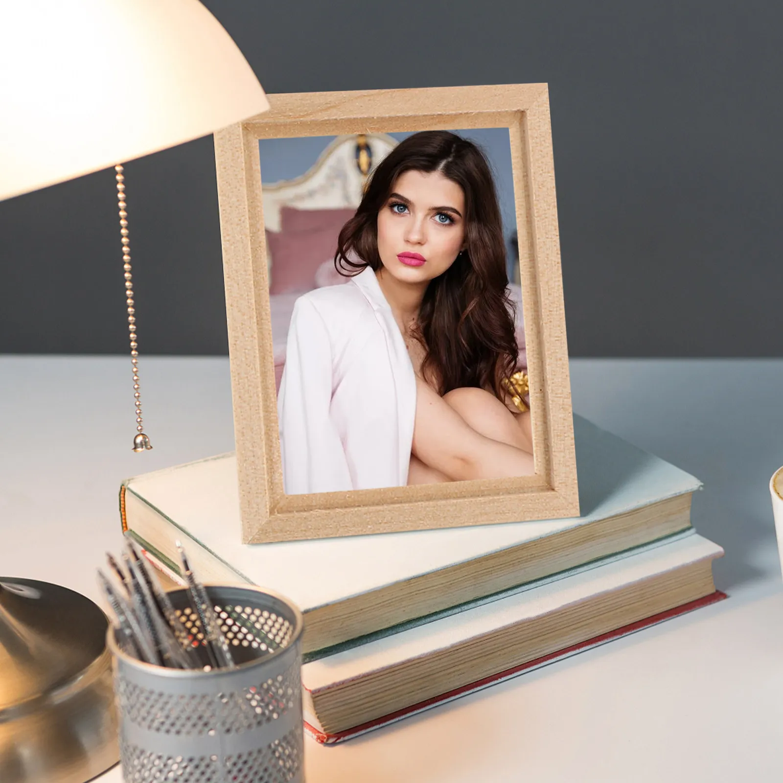 

Набор из 3 миниатюрных фоторамок для кукольного домика, деревянные украшения, изысканное исполнение, удобный декор для микроландшафта, маленький альбом