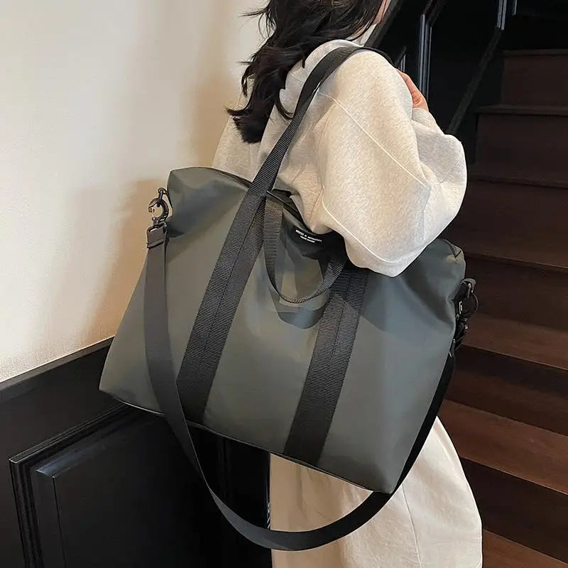 fashionable-large-capacity-travel-bag-women's-handheld-short-trip-storage-luggage-bag-commuter-bag-sports-fitness-bag