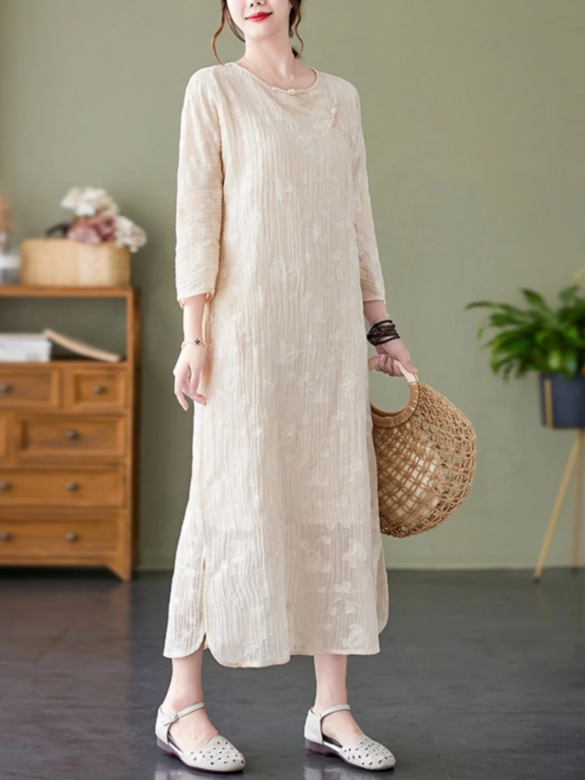 

Retro Embroidered Slit Qipao Dr plus Size Women's round Ne Buttoned Chinese Sle Long Sve Casual Cotton Summer Dr