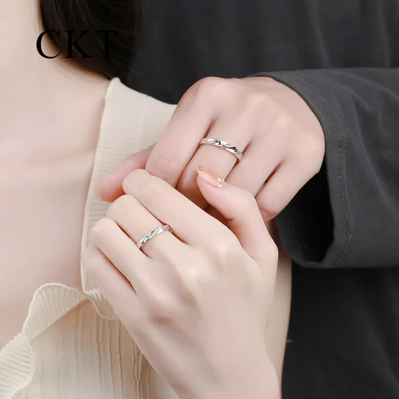 Luxury Platinum Pt950 Moissanite Pair Ring for Pair Mobius Ring Couple Ring Simple Sparkling Wedding Band Fine Jewelry Gift