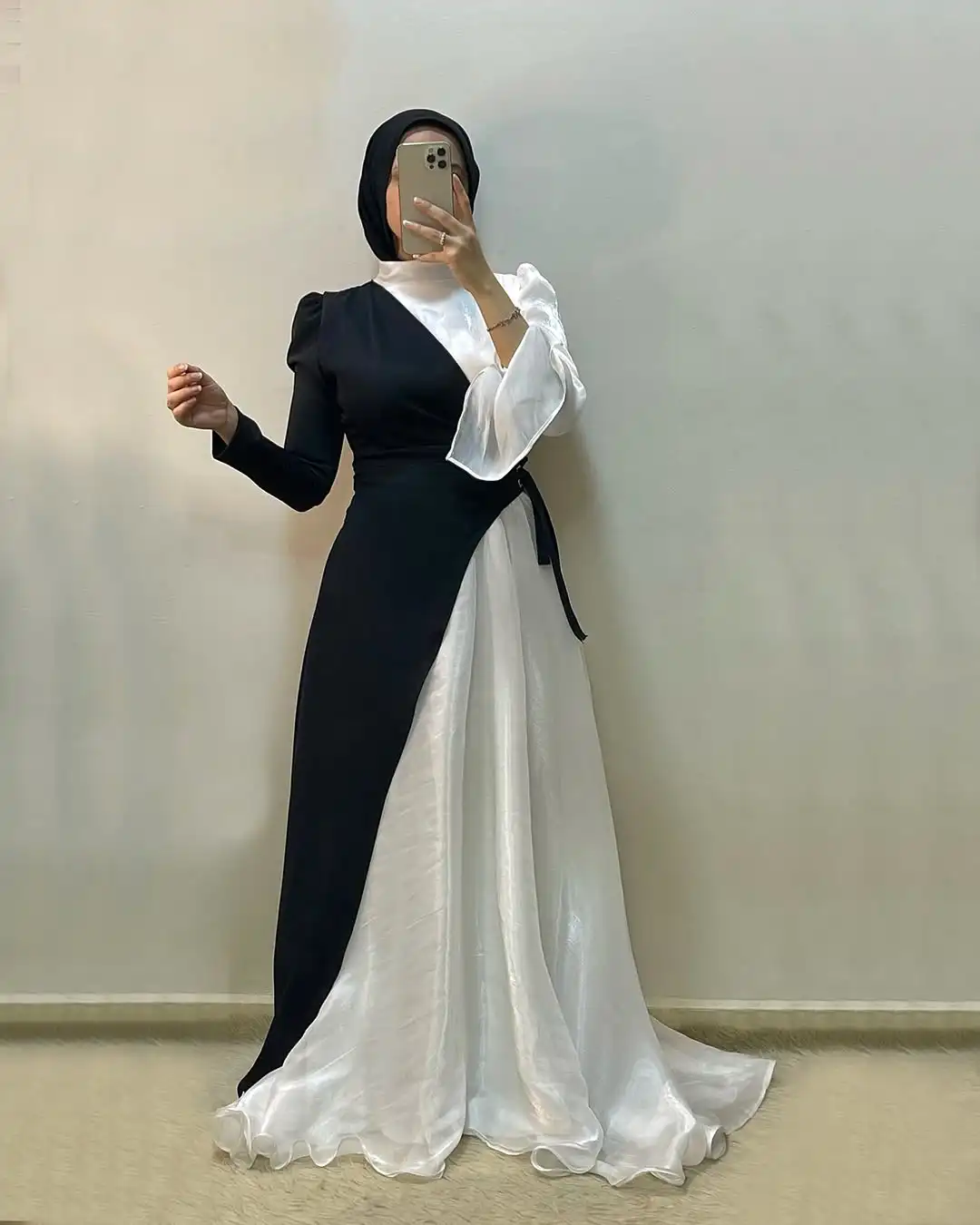 فساتين سهرة رسمية أنيقة باللون الأسود والأبيض من MD على شكل حرف a دبي للنساء العربيات المسلمات برقبة عالية وأكمام طويلة مخصصة 2025