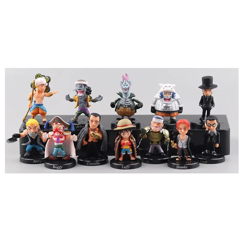 Zabawkowa figurka Mini 12-częściowe modele figurek Anime Luffy Red Hair Bucky Luqi Dekoracja stacji roboczej Mała lalka Prezent dekoracyjny