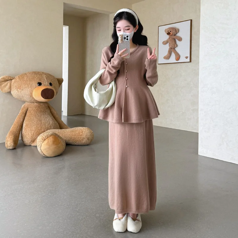 Maternity Suit Autumn Winter Vintage Elegant Soft Loose Comfortable Sweater and Midi Skirt Two Piece Set For Pregnant Women