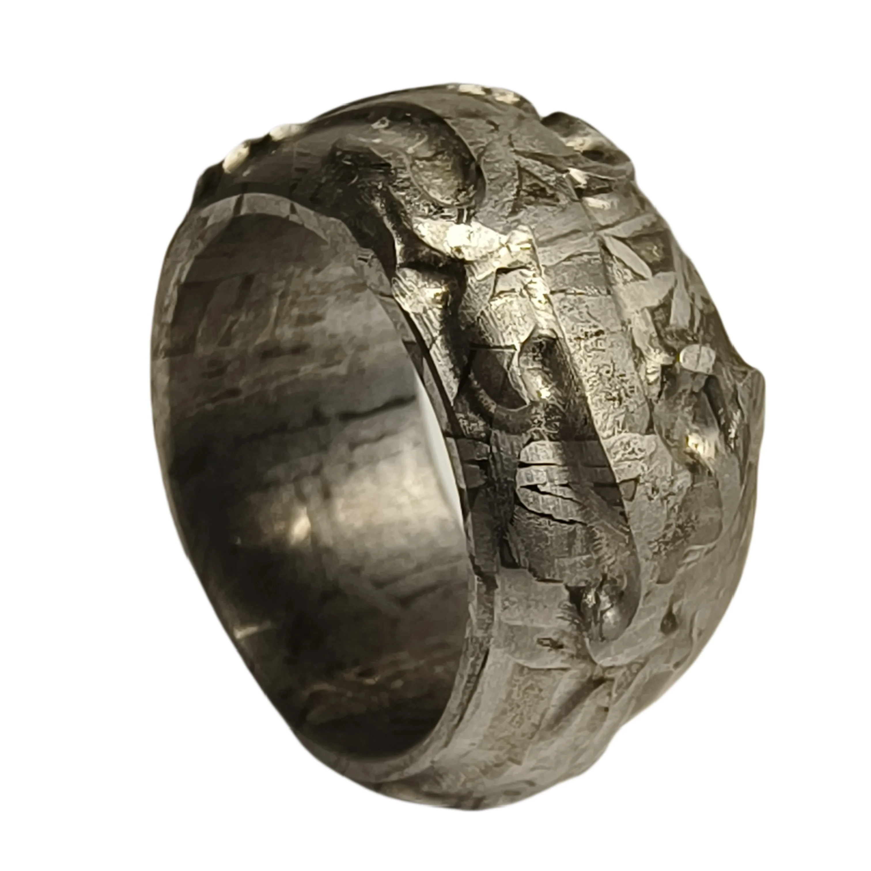 

Muonionalusta meteorite Ring Natural iron meteorite pendant MeteoriteHandmade Carving craft jewelry Meteorite Ring-Q