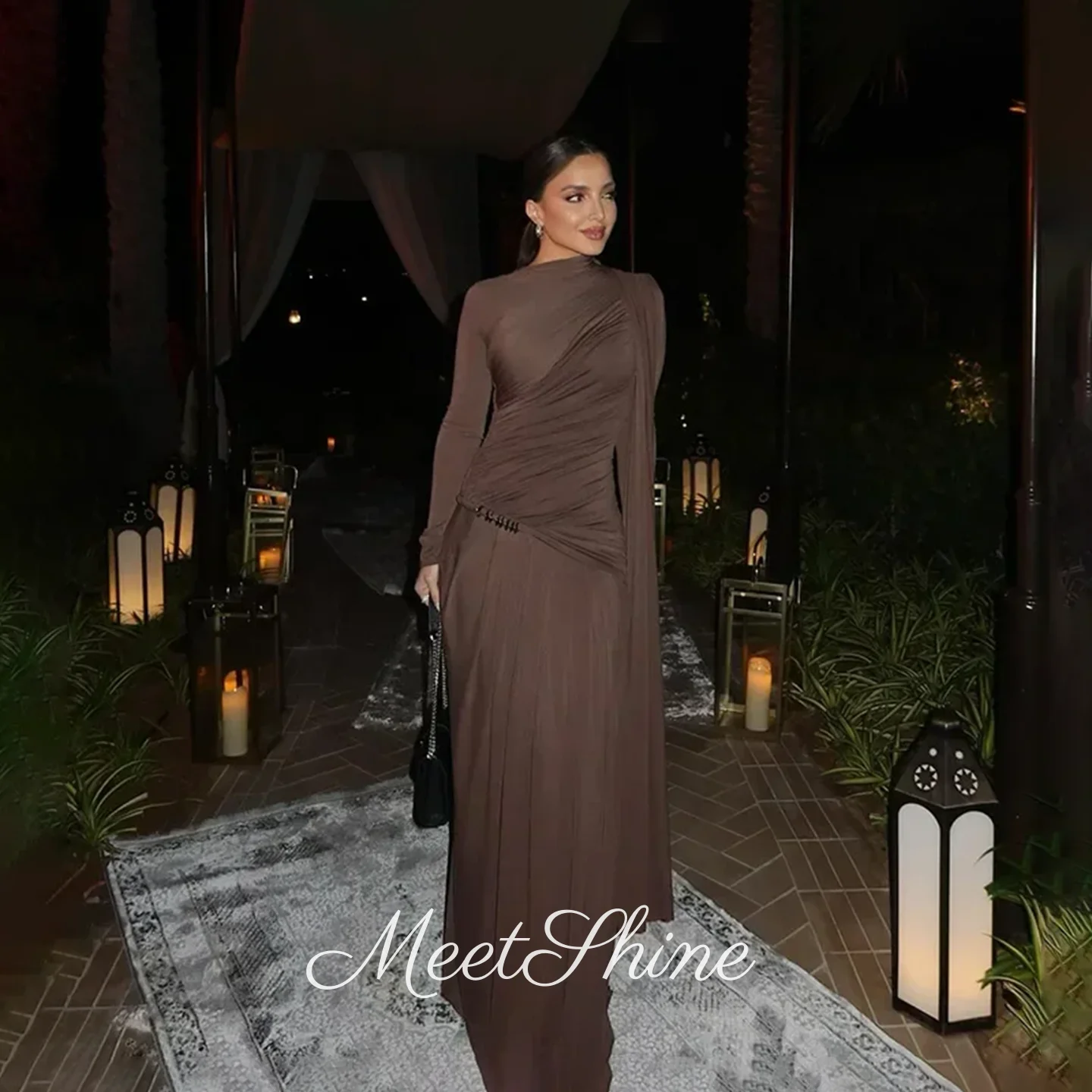 

Dubai Brown Chiffon High Neck Prom Dress Customized Formal Occasion Dress Saudi Arabia Irregular Pleat Long Sleeve Evening Dress