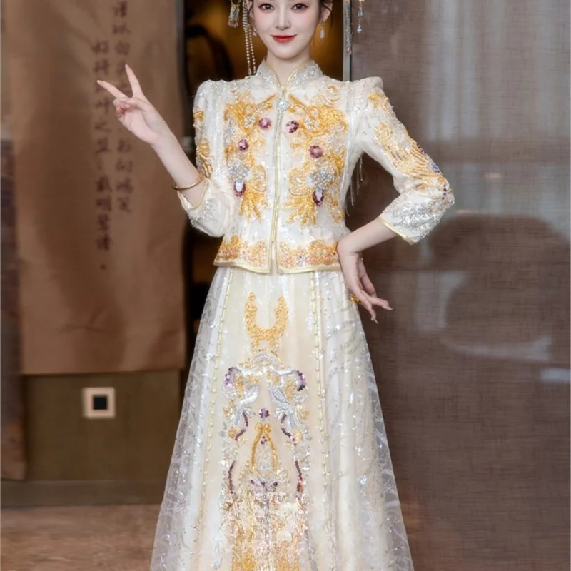 

A new champagne-colored wedding dress thin Chinese-style