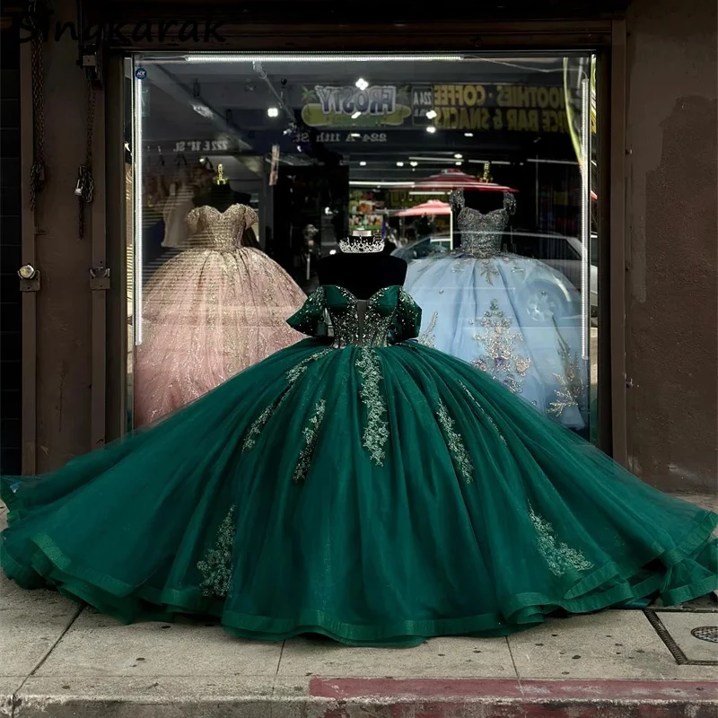 

Emerald Green Off Shoulder Ball Gown Quinceanera Dresses Beads Lace Appliques Crystals Birthday Party Flowers Sweet 16 Dress