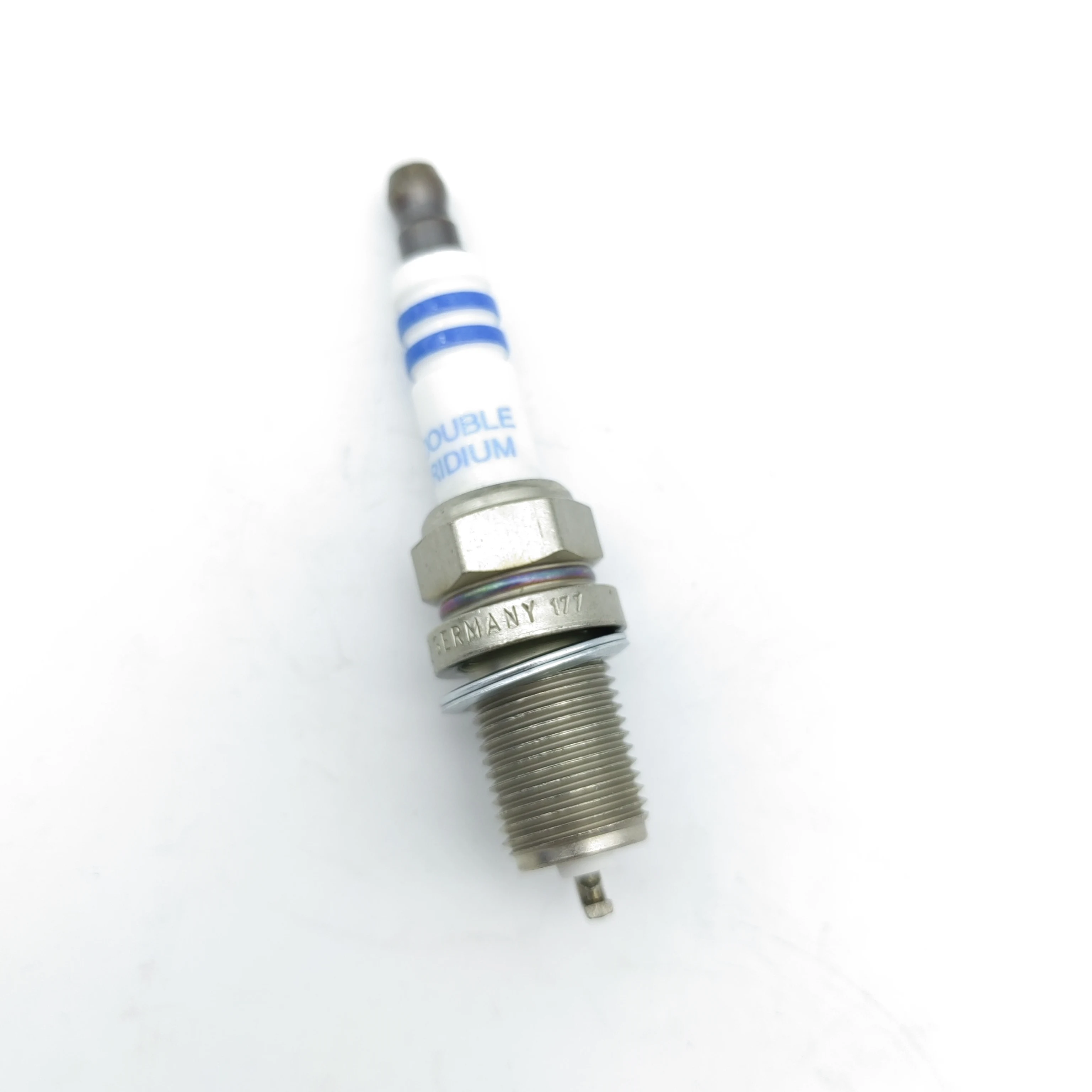 

Натуральный двигатель WP12 OH6, двойная платиновая свеча зажигания для двигателя OH2 610800190174, Valin Hummer 1000450457 6857