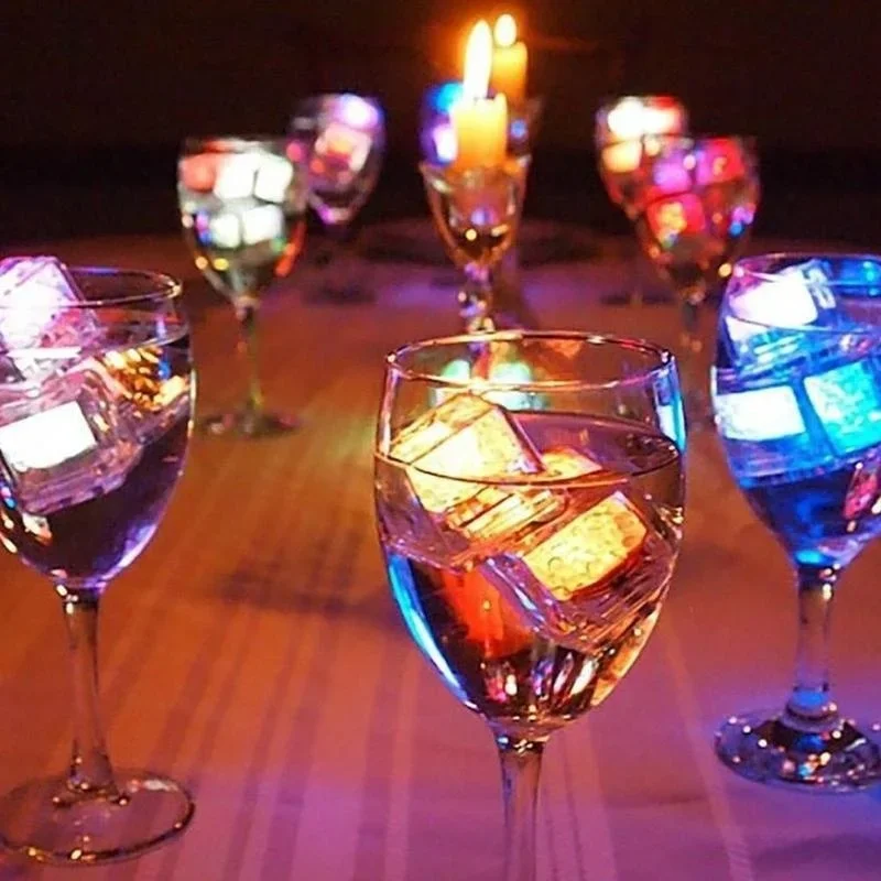 Portable Color Changing LED Ice Cubes Submersible Induction Flashing Lamp Multicolor Glow Ice Cube For Holiday Bar Event Decor
