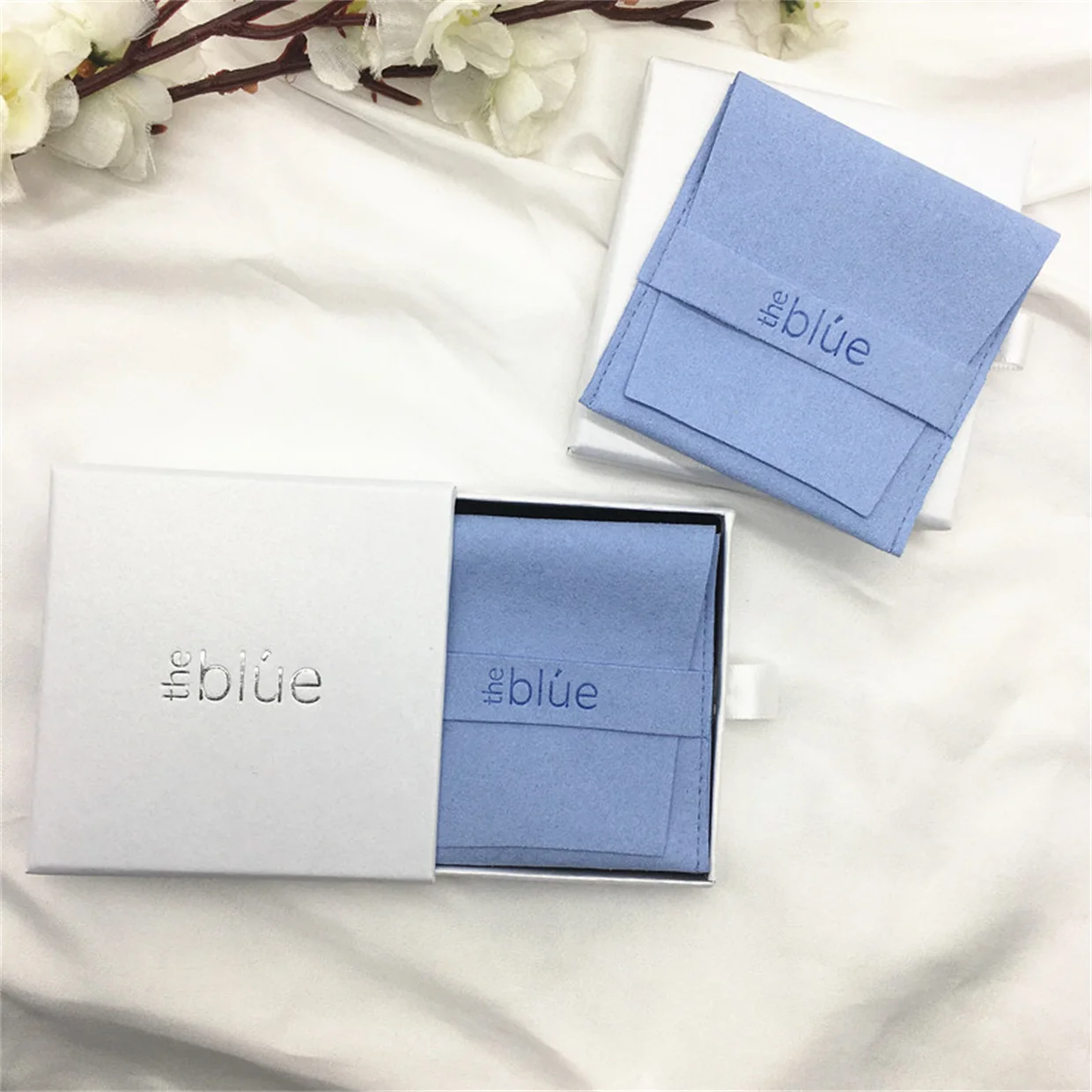 

Роскошная портативная выдвижная бумажная коробка для хранения подарков 8x8x2,5 см для упаковки ювелирных изделий, сережек с ящиком, сумки из микрофибры 6,2x6,2 см