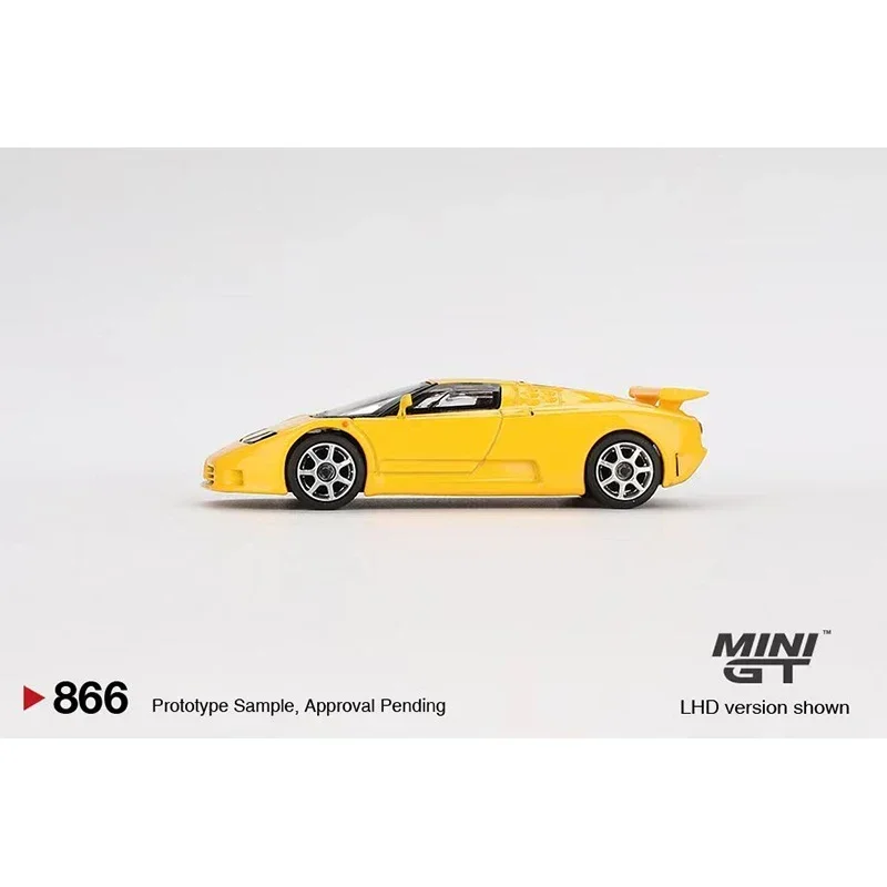 

MINIGT 866 In Stock 1:64 EB110 Super Sport Giallo Diecast Diorama Model Collection Miniature Toys