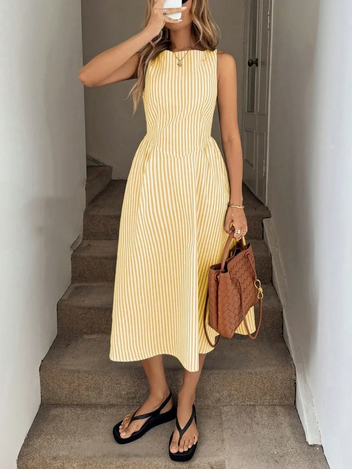 Neues Y2K Sommer-Urlaubskleid aus Leinen für Damen, ärmellos, vertikal gestreift, hohe Taille, A-Linie, Midi, lässiges Swing-Kleid mit Taschen – Detail 6