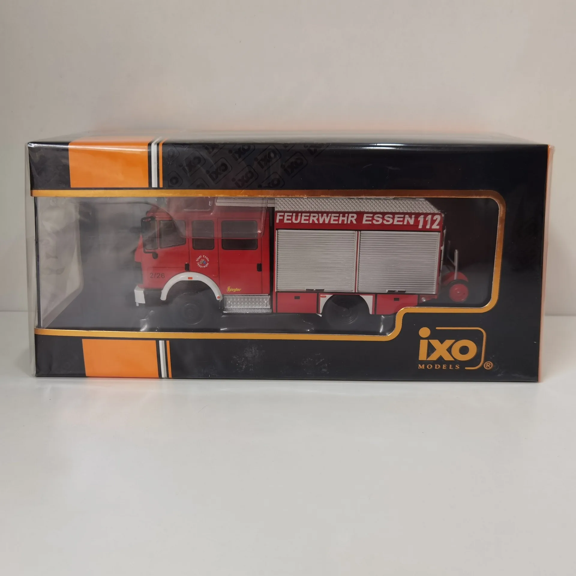 

Diecast IXO 1/43 Scale BENZ LF 16/12 1995 BENZ Model Fire Truck Head Alloy Plastic Alloy Car Model Collectible Toy Gift